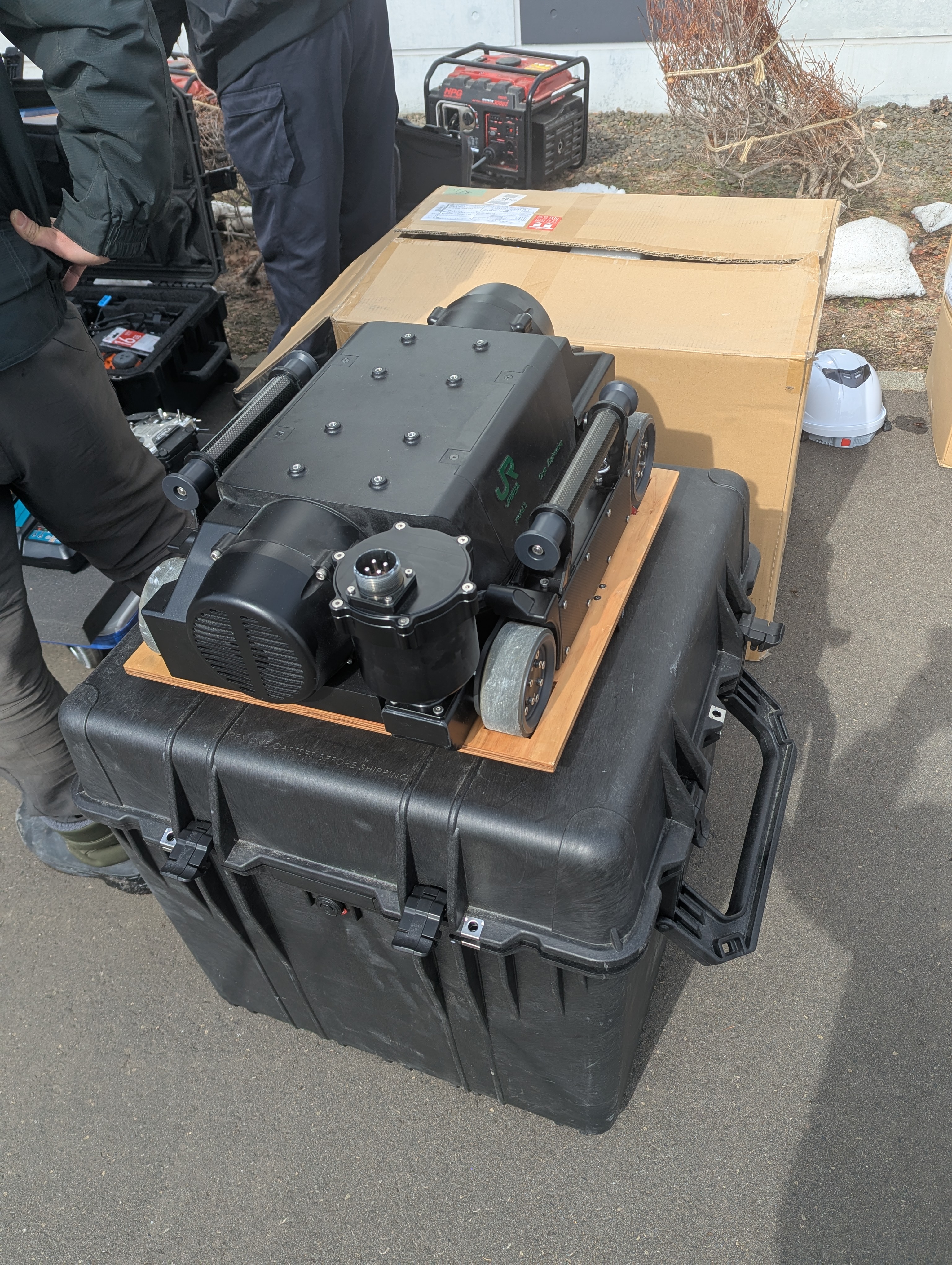 電磁波レーダ機材